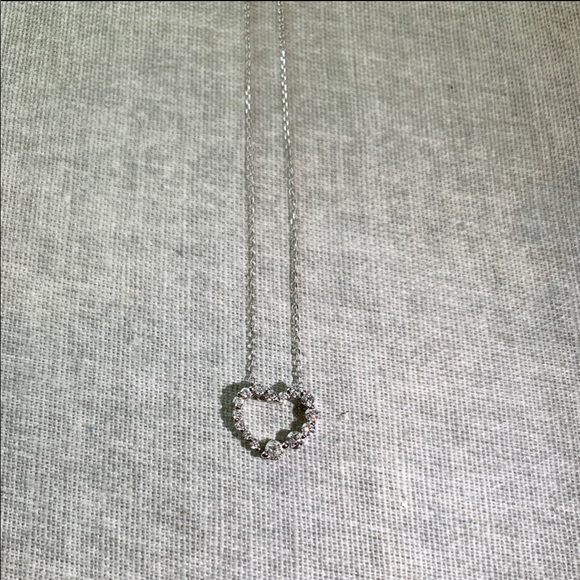 Staircase diamond heart necklace - Picture 3 of 6